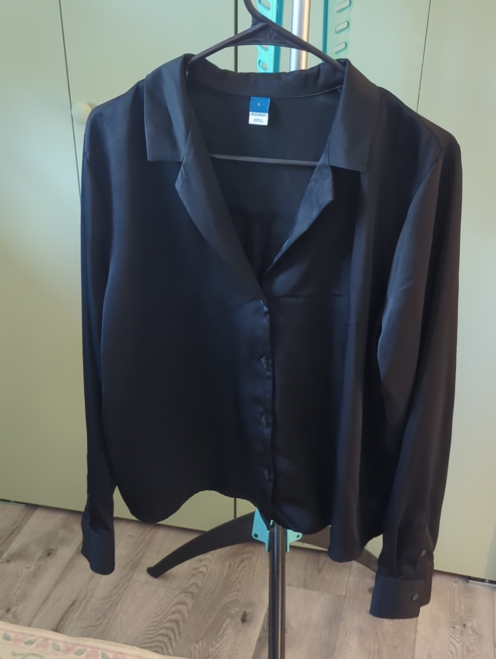 Old Navy Black Button-Front Women’s Blouse